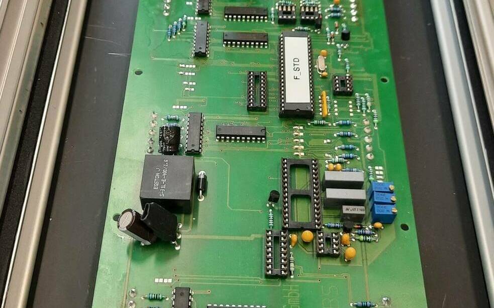 Ремонт светодиодного табло-ООО "Премьер-Электроника" Ремонт светодиодного табло-ООО "Премьер-Электроника"